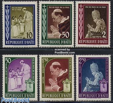 LOT De 100 Timbres Divers Haïti – Collection Philatélie, Authentiques Et Variés, Idéal Pour Commencer Ou Enrichir Une Collection