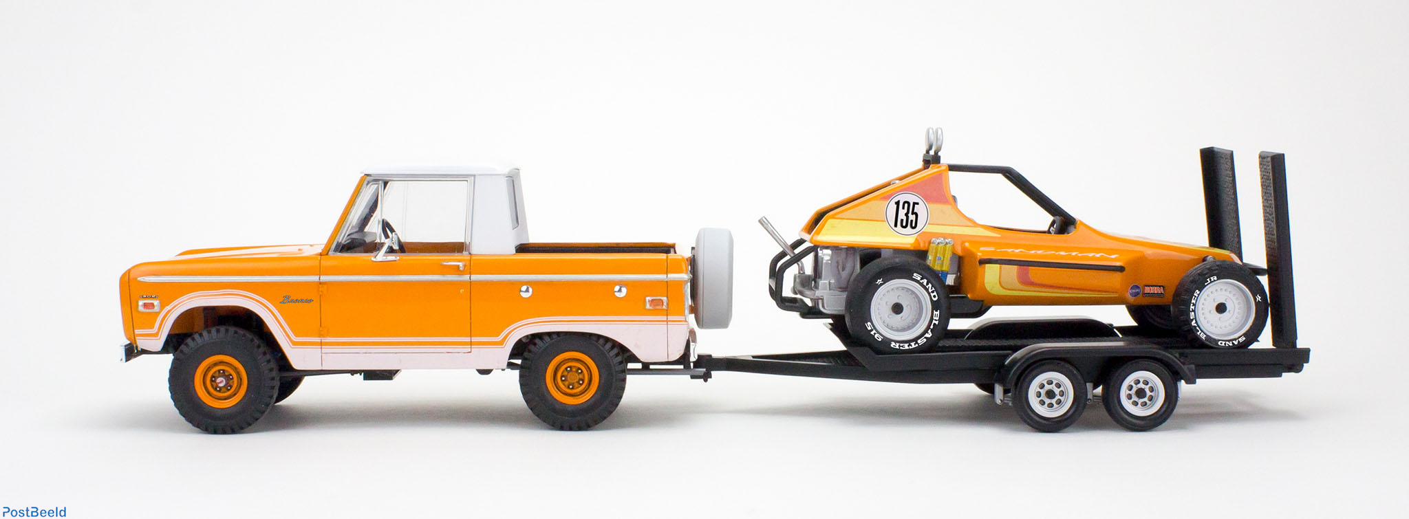 Ford Bronco Half Cab with Dune Buggy Trailer Philat lie